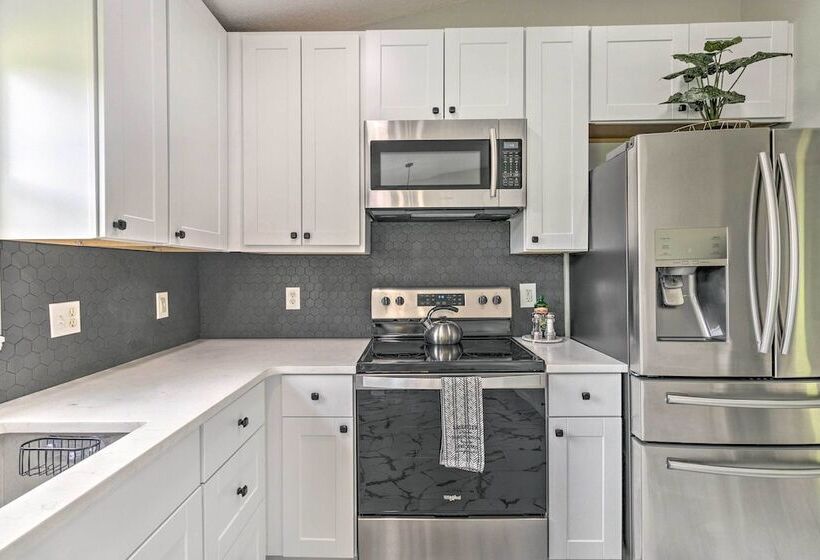 Davenport Home W/ Lanai & Pool: 10 Mi To Disney!