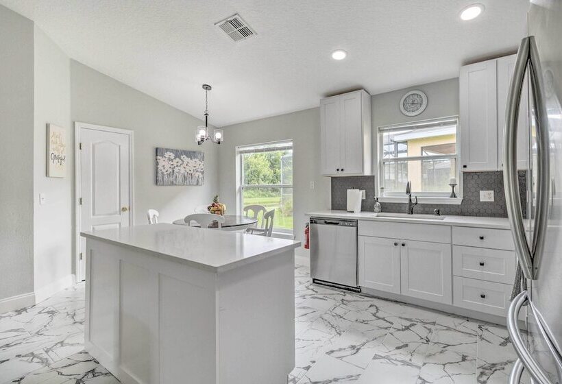 Davenport Home W/ Lanai & Pool: 10 Mi To Disney!