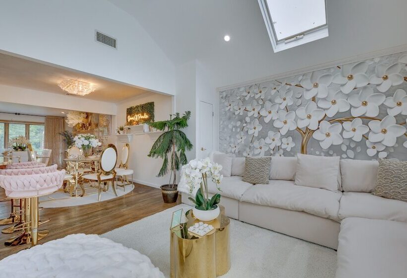 Dreams Of Paradise  Luxury Home W/ Pool!