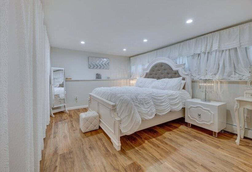 Dreams Of Paradise  Luxury Home W/ Pool!