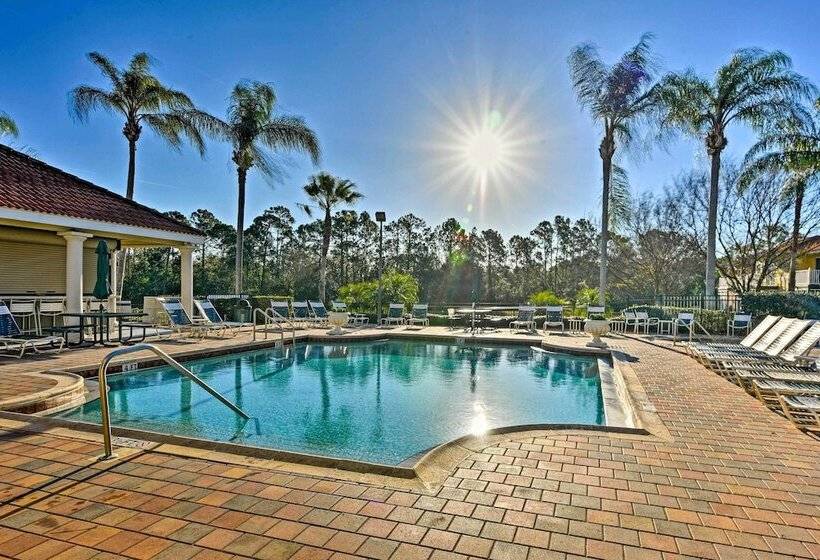 Pool + Lanai: Emerald Isle Resort Home!