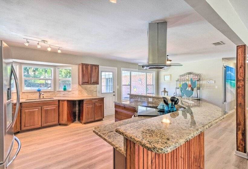 Family Home W/ Private Pool & Fenced Yard!