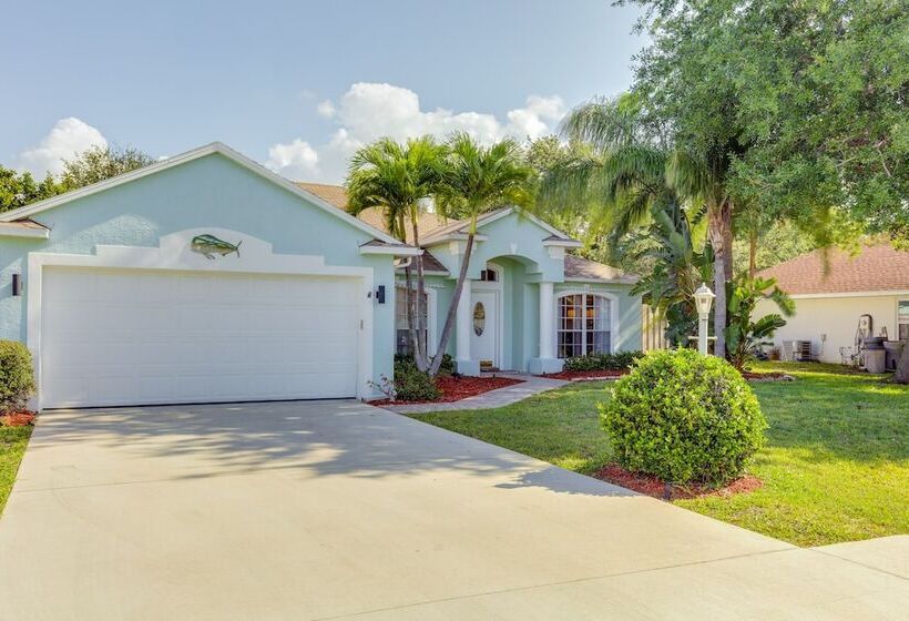 Inviting Jensen Beach Home W/ Screened In Patio!