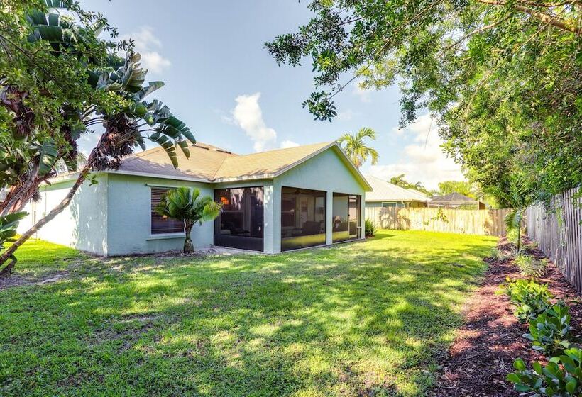 Inviting Jensen Beach Home W/ Screened In Patio!