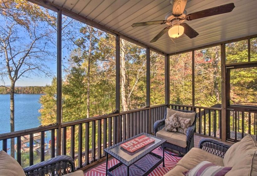 Lake Keowee Escape W/ Dock, Deck & Lake Access!
