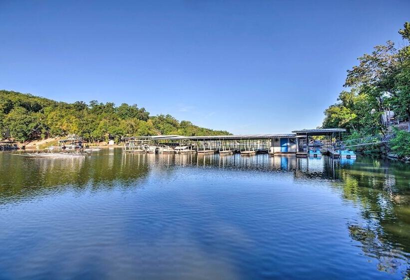 Lakefront Home In The Woods W/ Community Pool!