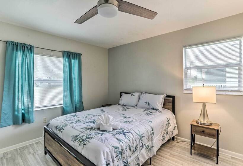 Largo Hideaway W/ Game Room & Fenced Yard!