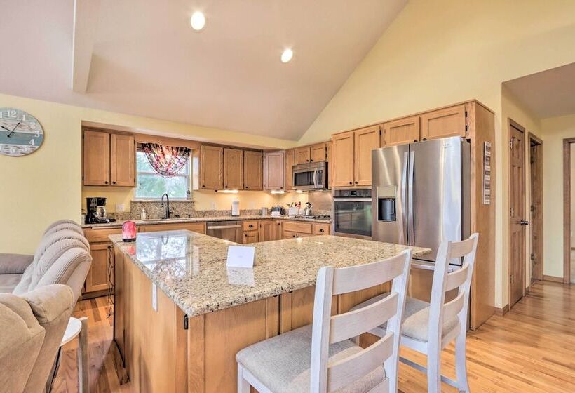 Lazy Rs Lakehouse  W/ Hot Tub & Dock In Warsaw!