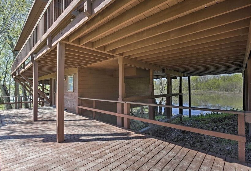 Lodge On 240 Acres W/ Deck, Grill & Fire Pit!