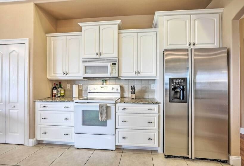 Luxury Palm Coast Home W/ Dock & Game Room!