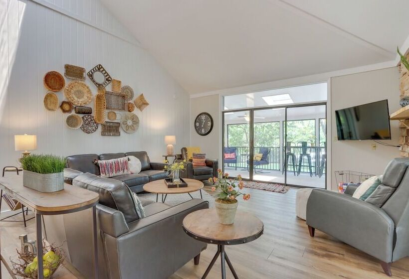 Spacious Decks & Dock: Margaritaville Home!