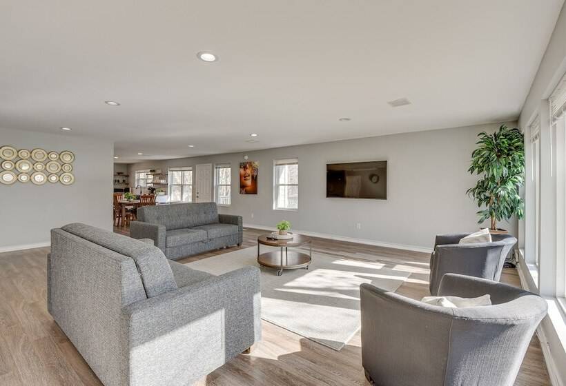 Modern Flower Mound Home < 2 Mi To River Walk