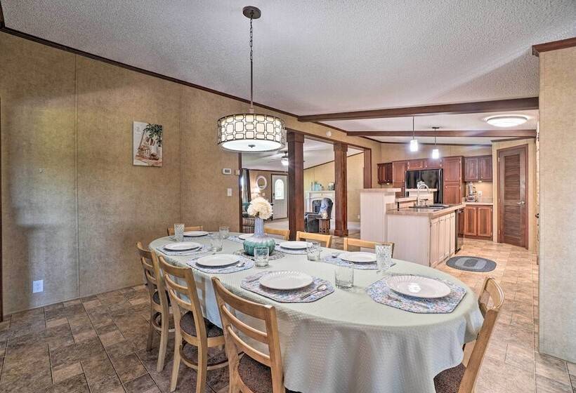 Monett Family Ranch Home W/ Fireplace & Huge Deck!