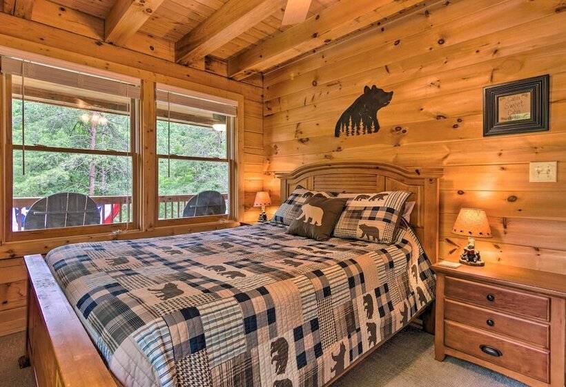 Moonshine Manor  Cabin W/ Hot Tub, Near Lake Lure