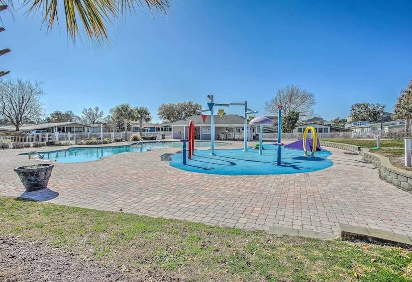 1 Mi To Beach + Hot Tub: Murrells Inlet Retreat!