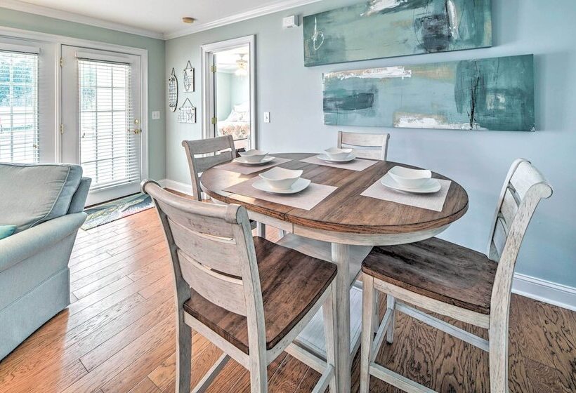 1 Mi To Beach + Hot Tub: Murrells Inlet Retreat!