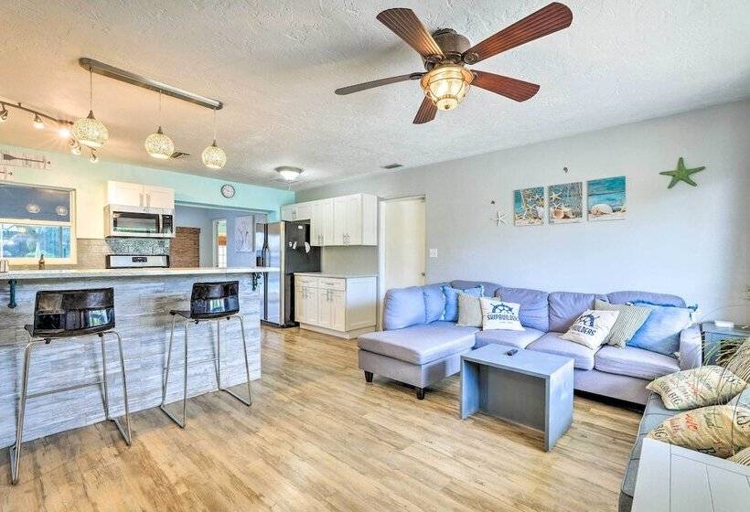 Ocean Breeze Oasis  W/ Boat Dock & Slip On Canal!