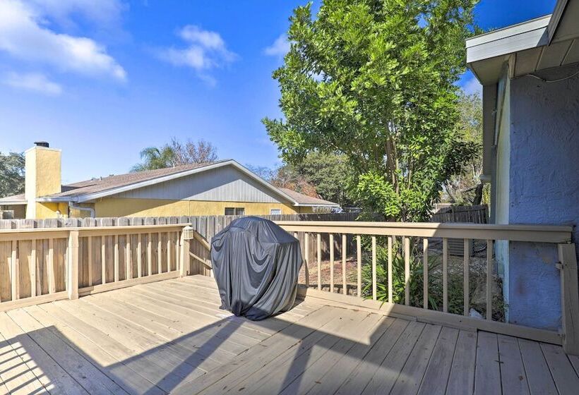 Near Beaches & Dining: Palm Harbor Gem W/ Pool