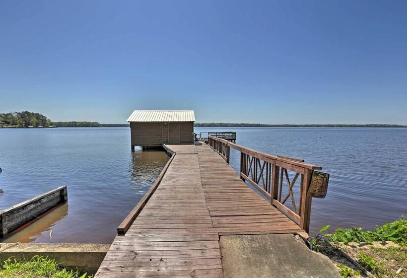 Peaceful Escape W/ Boat Dock On Lake Talquin!