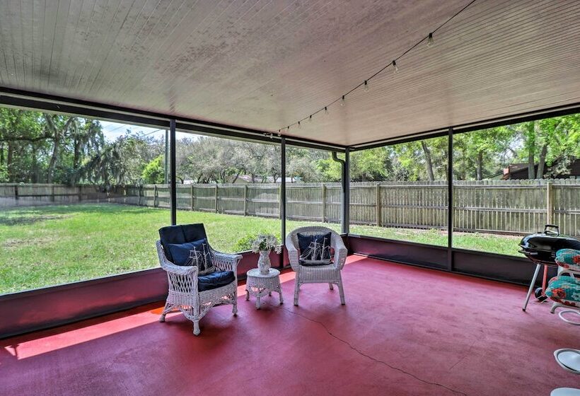 Pet Friendly Amelia Island Home ~ 1 Mi To Beach!