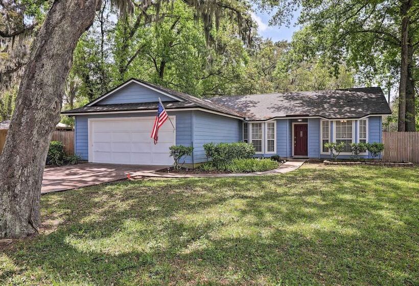 Pet Friendly Amelia Island Home ~ 1 Mi To Beach!