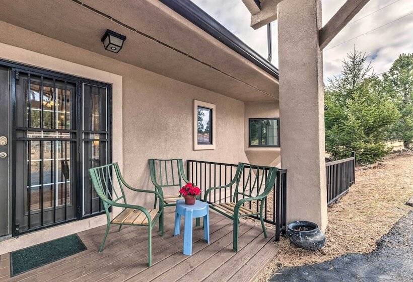 Casa Ruidoso Cabin: Hot Tub, Views & Pool Table!