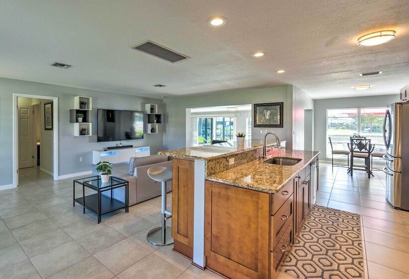 Punta Gorda Escape W/ Private Lanai & Pool!