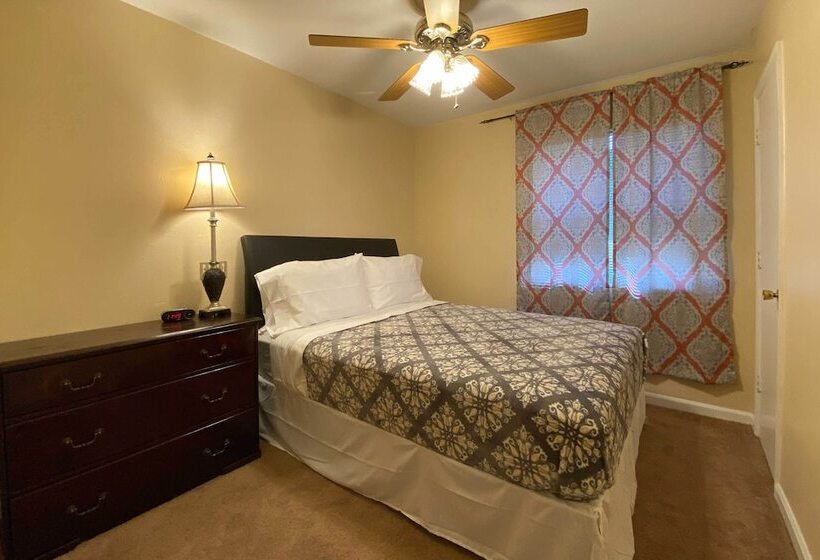 Quaint Tallahassee Home W/ Patio < 3 Mi To Fsu!
