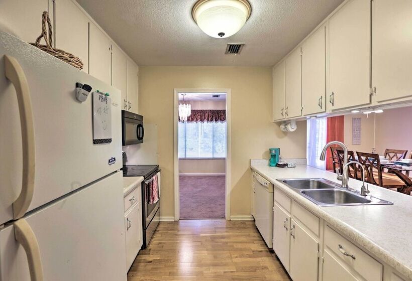 Quaint Tallahassee Home W/ Patio < 3 Mi To Fsu!