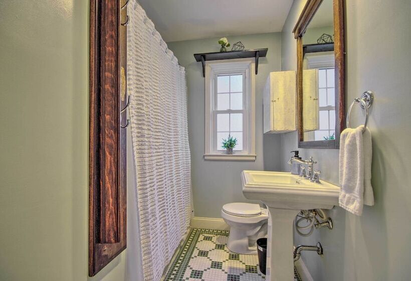 Sedalia Retreat W/ Spacious Yard & Fire Pit!