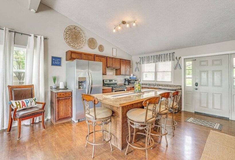 Shell Knob Home W/deck & Table Rock Lake View
