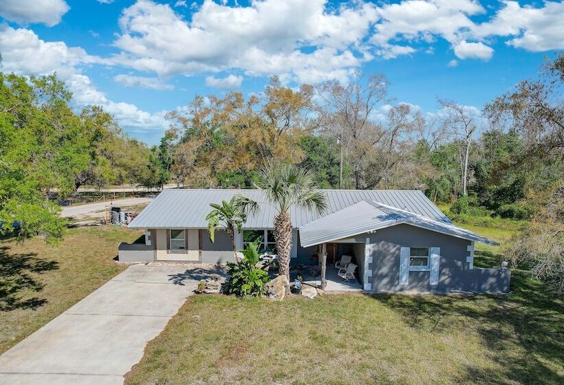 Spacious Arcadia Escape Near Public Boat Ramp