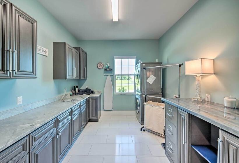 Sprawling Fort Denaud Paradise: Pool, Hot Tub