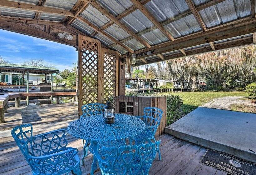 St Johns River Canal Home W/ Grill!
