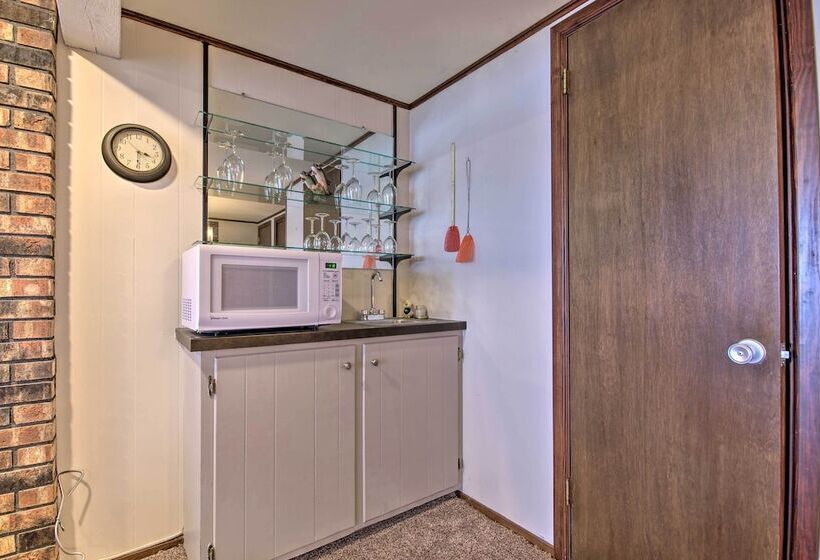 Sunrise Beach Cottage W/ Dock & Boat Launch!