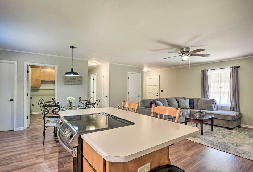 Tranquil Country Retreat Close To Greenville!