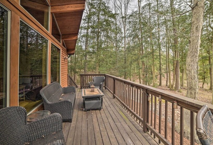 Waterfront Cottage W/ Fishing Dock & Fireplace!