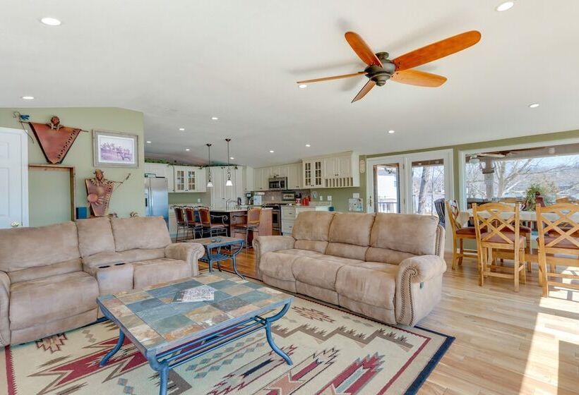 Waterfront Lake Of The Ozarks Home W/ Private Dock