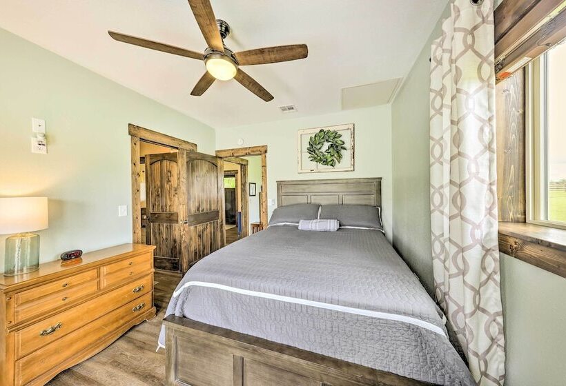 Waterfront Missouri Escape W/ Private Pond & Dock!