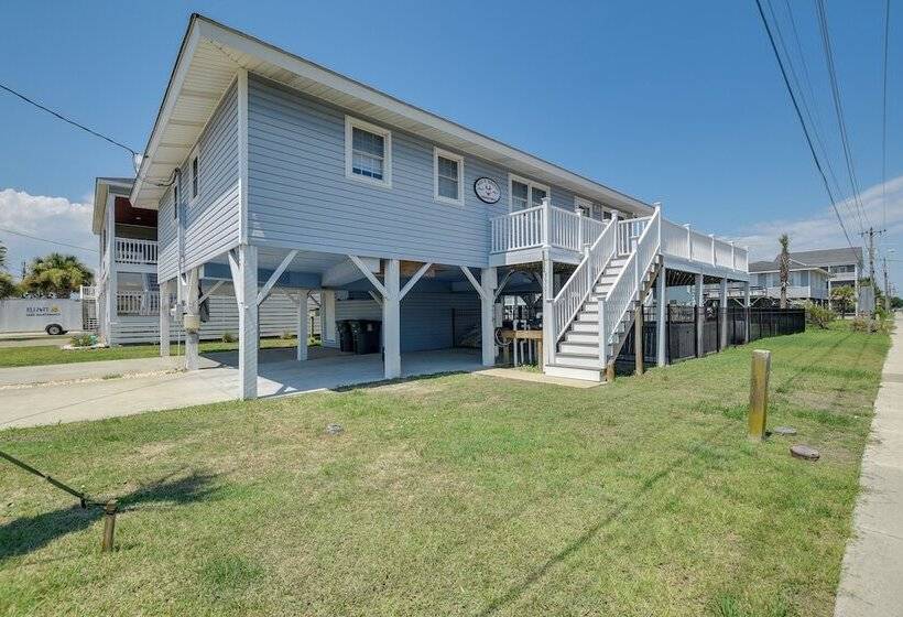 Waterfront Home W/ Deck In North Myrtle Beach!