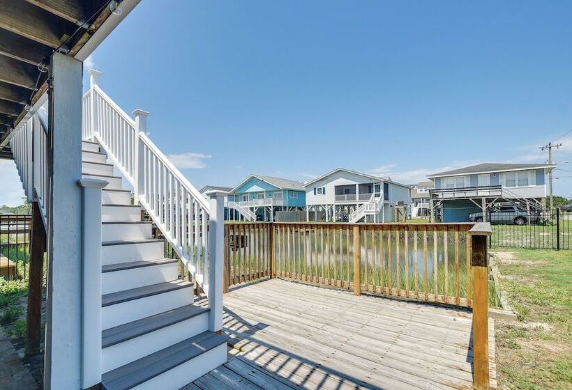 Waterfront Home W/ Deck In North Myrtle Beach!