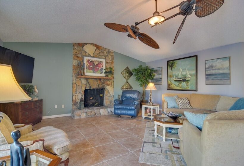 Waterfront Port Richey Home W/ Hot Tub & Dock!