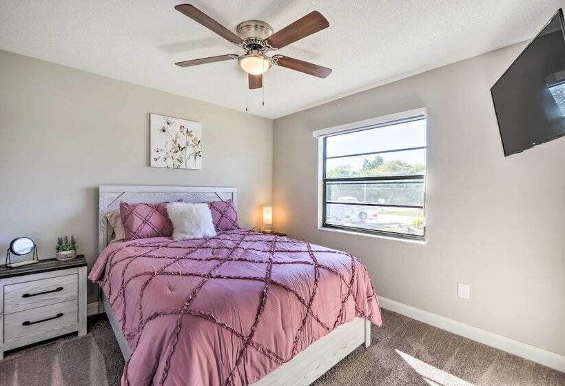 Waterfront Port Richey House W/ Heated Pool!