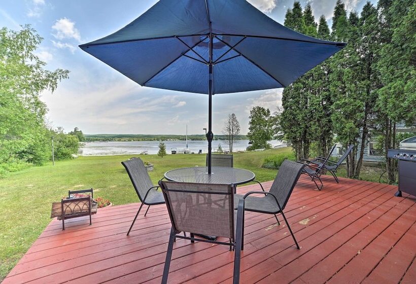 7 Mi To Nubs Nob: Lakefront Abode W/ Fire Pit!