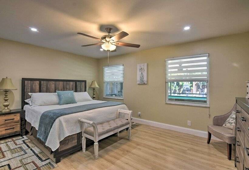 Amenitypacked Sunrise Home W/ Outdoor Pool!