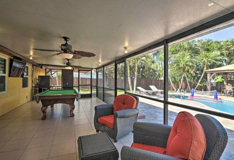 Amenitypacked Sunrise Home W/ Outdoor Pool!