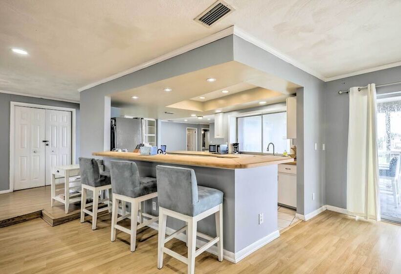 Apollo Beach Waterfront Retreat W/ Boat Dock!