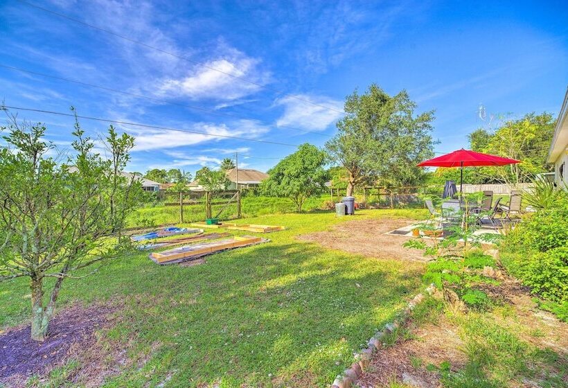 Banzai Palm Bay  Home Near Parks & Beaches!