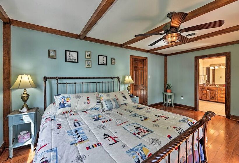 Bayfront Blounts Creek Home: Private Beach + Dock!