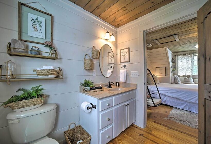 Deck + Fire Pits: Lake Toxaway Getaway!